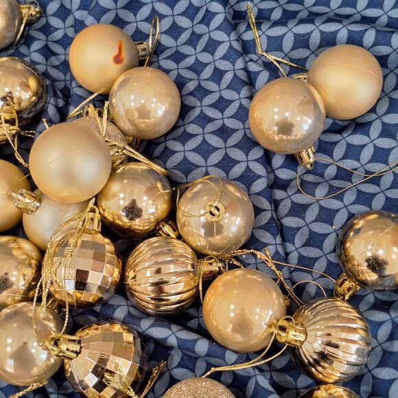 christmas ornaments - Picture 3 of 6